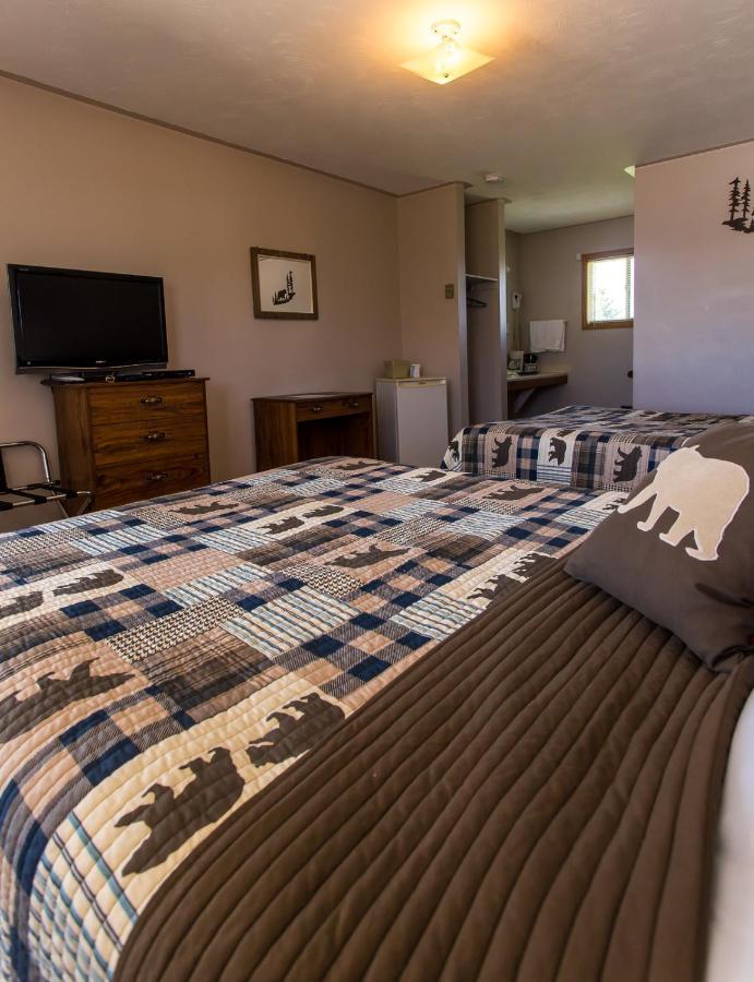 Bear Tracks Inn Lions Head Exterior foto