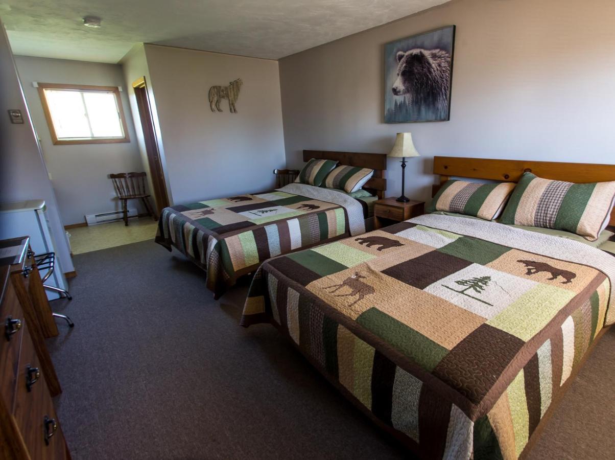 Bear Tracks Inn Lions Head Exterior foto